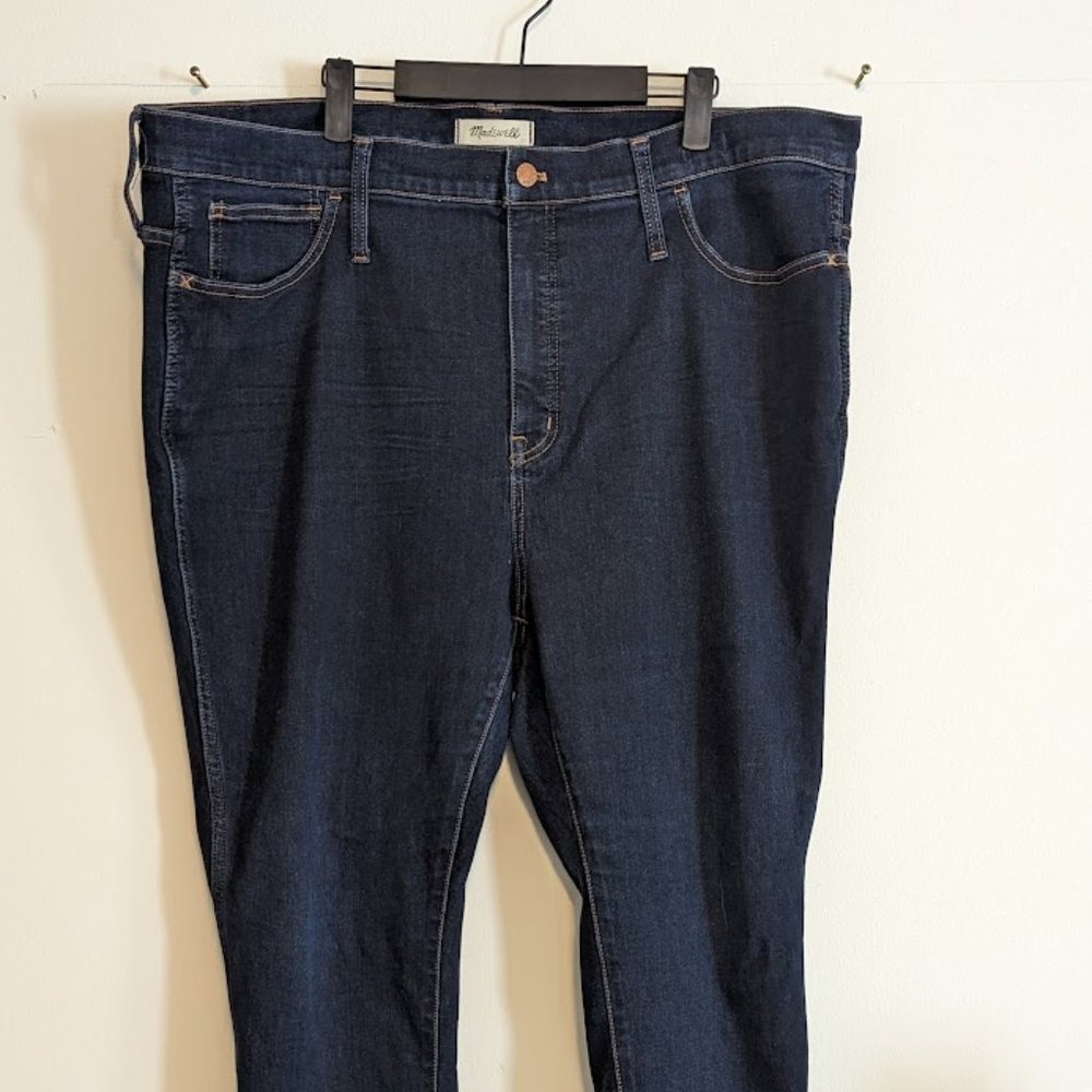 Pre-Loved Madewell Women's Roadtripper Jeggings Size 36 Dark Wash